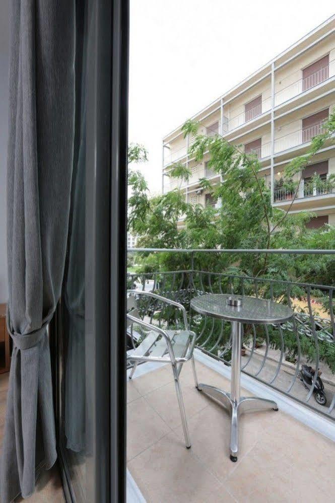 אתונה Meni Apartments מראה חיצוני תמונה